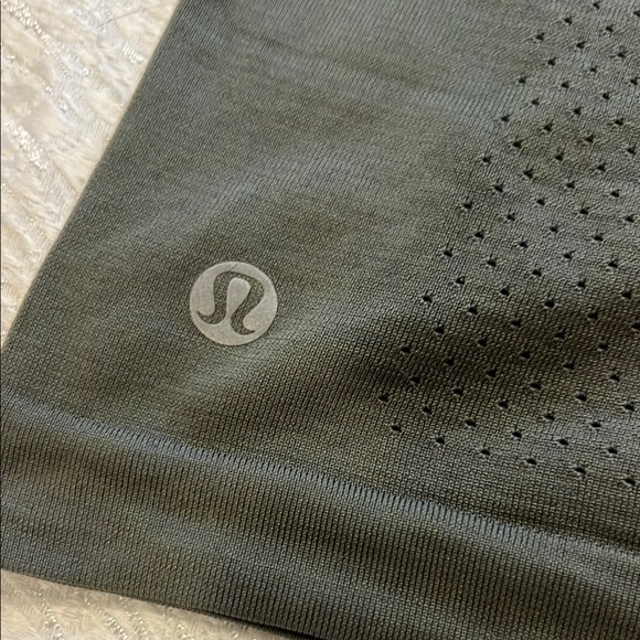 Lululemon Crop Tank - Picture 3 of 6